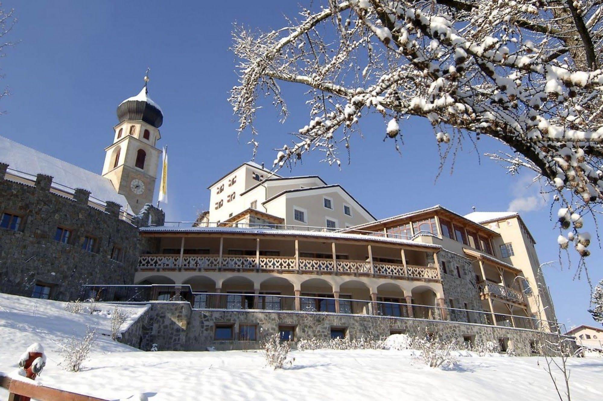 Romantik Hotel Turm Фие Экстерьер фото