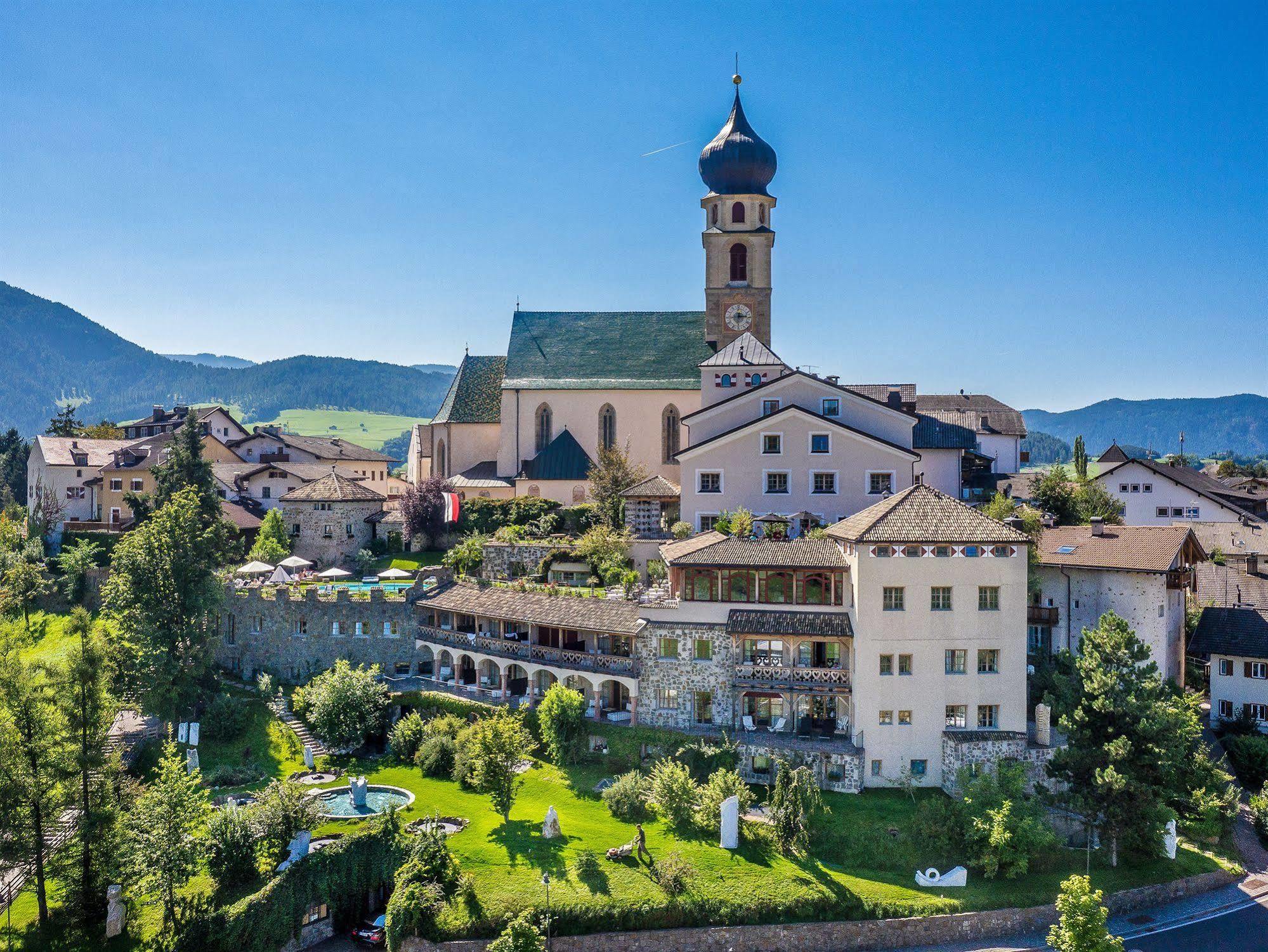 Romantik Hotel Turm Фие Экстерьер фото